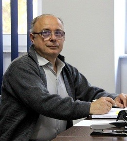 Despre noi